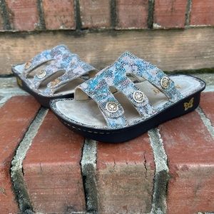 Alegria Venice Princess Multicolor Printed 3 Strap Velcro Sandals EU 35 US 5/5.5